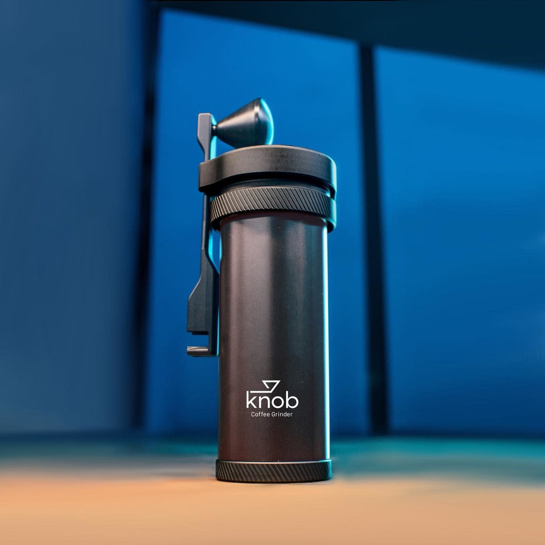 Knob coffee grinder - Axle -less and high uniformity grounds!
